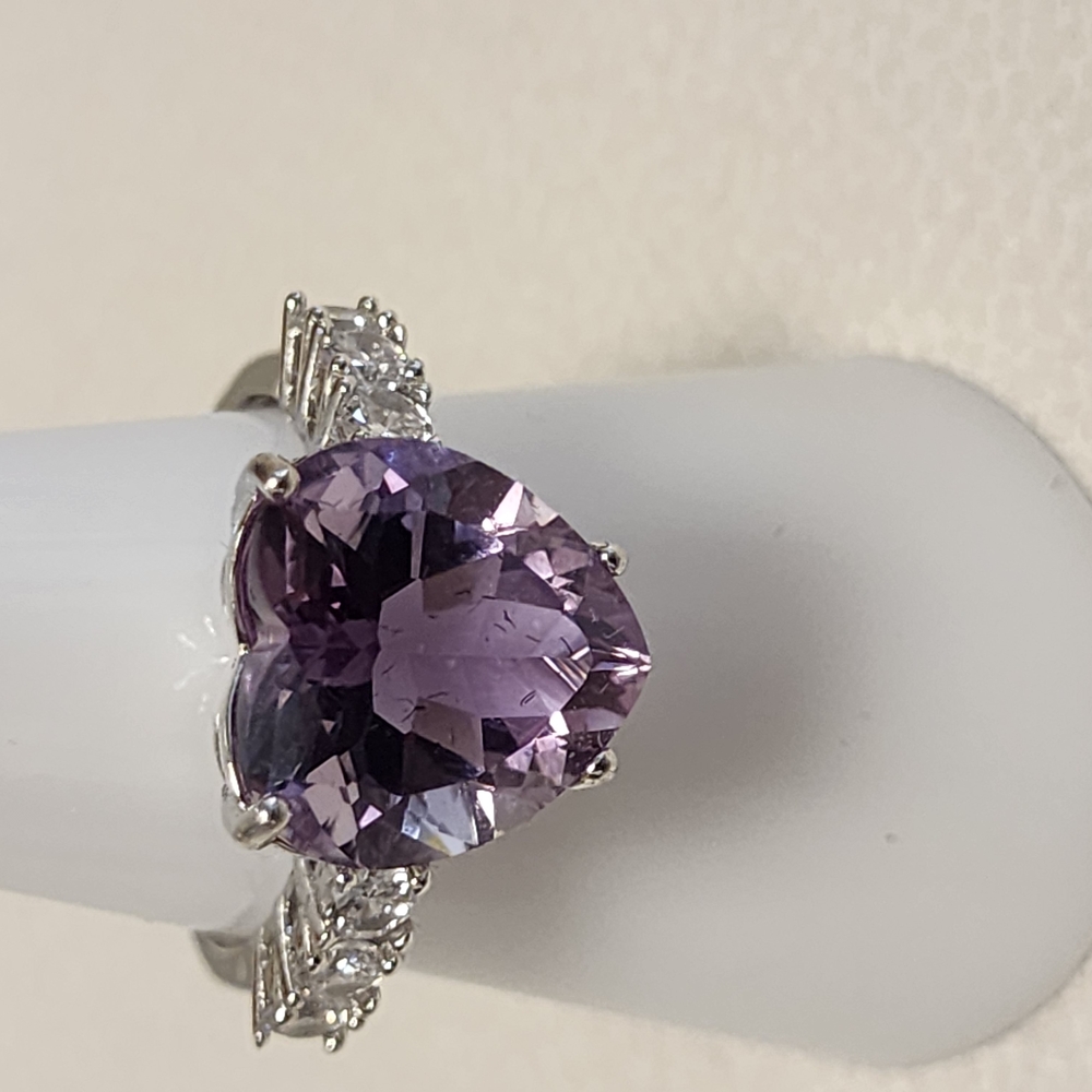 Heart-Shaped Purple Gemstone Ring